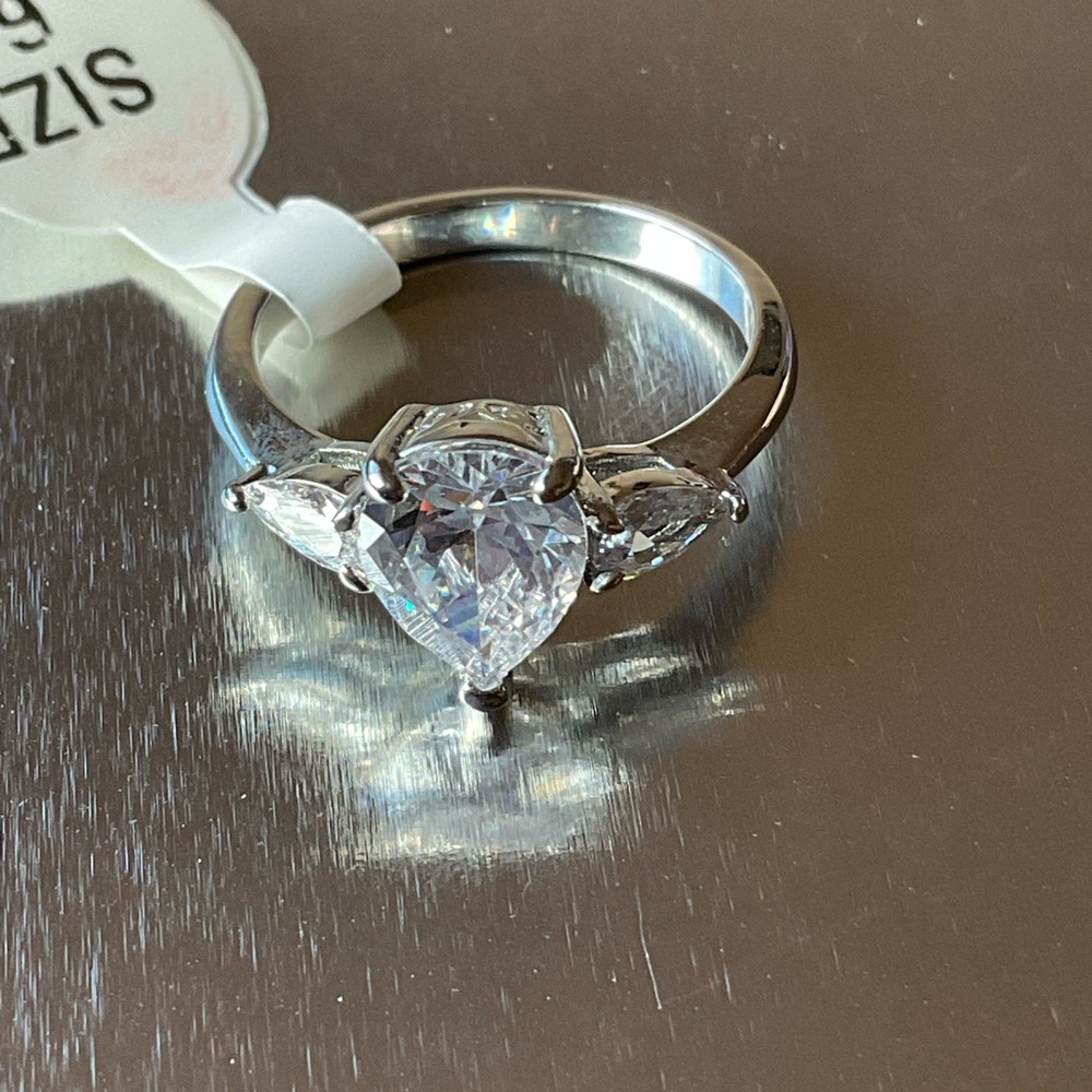 ππ―οΈπ DIAMOND CANDLE RING π―οΈππ―οΈ NWT ππ―οΈπ - Picture 11 of 16